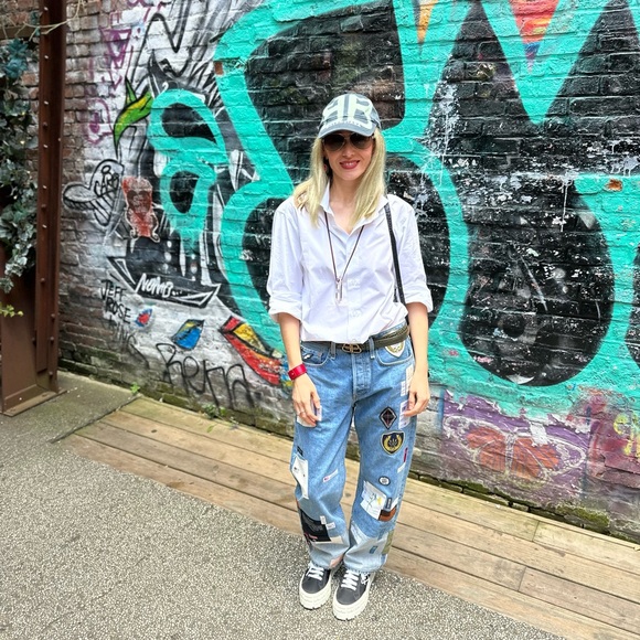 Meet your Posher, Diana - Picture 1 of 1